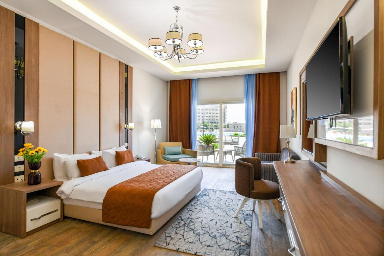 Tolip Gardens Hotel Cairo Exterior photo Deluxe Room